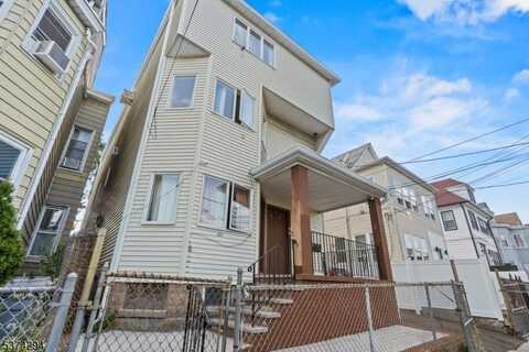 468 E 26Th St, Paterson, NJ 07514
