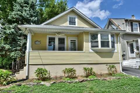 25 Minerva Ave, Hawthorne, NJ 07506