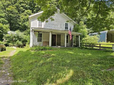 209 Main Street, Forkston, PA 18629