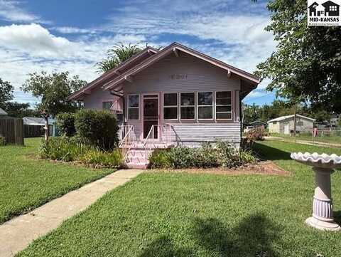 534 E AVENUE C, Hutchinson, KS 67501