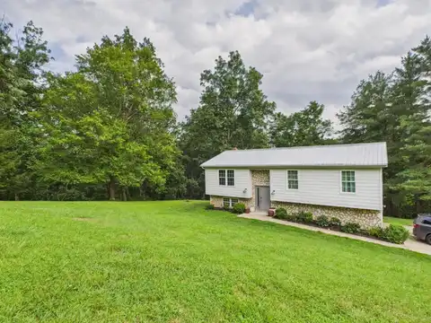4 Deer Run Road, Hurricane, WV 25526