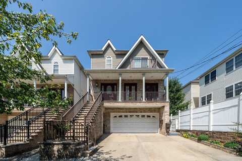 13 HUMPHREY AVE, Bayonne, NJ 07002
