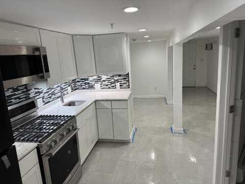 316 6TH ST, Union City, NJ 07087