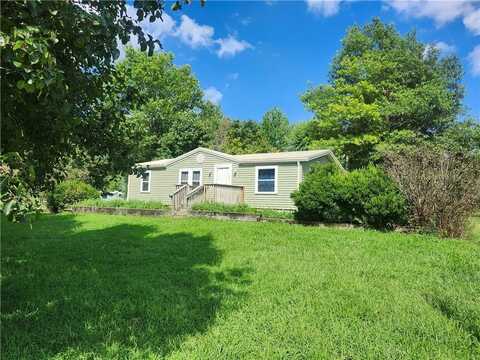 110 Camp Fire Drive, Linn Valley, KS 66040