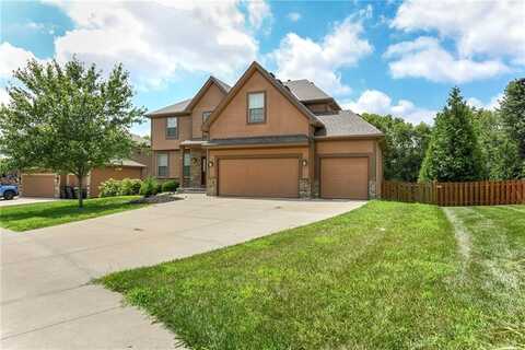 833 Rock Creek Drive, Lansing, KS 66043