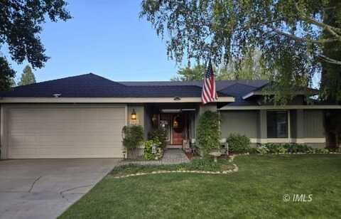 1620 Washoe Cir, Bishop, CA 93514