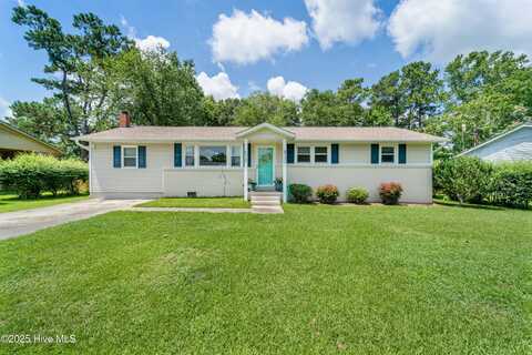 715 W Phillips Drive, Swansboro, NC 28584