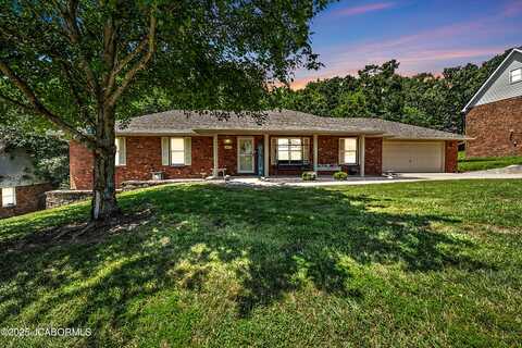 2016 CLARA DRIVE, Jefferson City, MO 65101