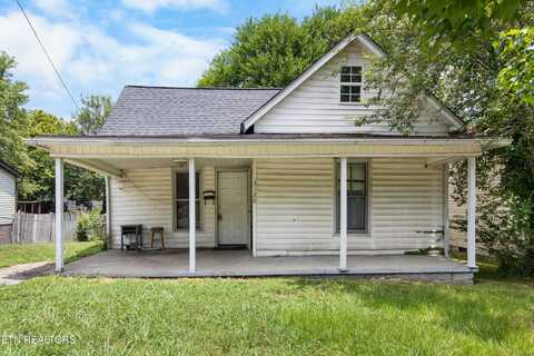 3120 Galbraith St, Knoxville, TN 37921