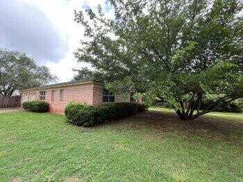 5301 22nd Street, Lubbock, TX 79407