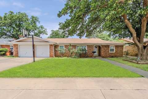 2116 71st Street, Lubbock, TX 79412