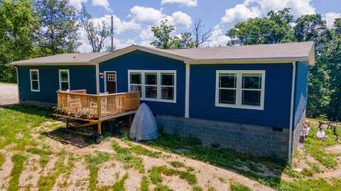 805 Old Fox Road, Irvine, KY 40336