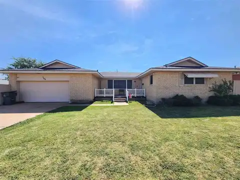 306 SW 52nd St, Lawton, OK 73505