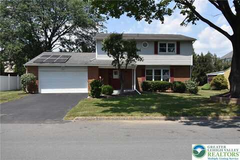 7557 Catalpa Drive, Macungie, PA 18062
