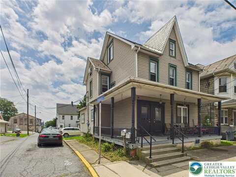 127 Mauch Chunk Street, Nazareth Boro, PA 18064
