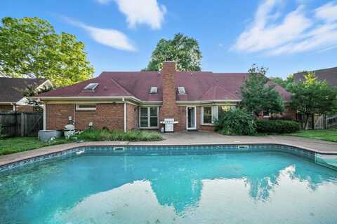 884 CAMDEN GROVE, Memphis, TN 38018