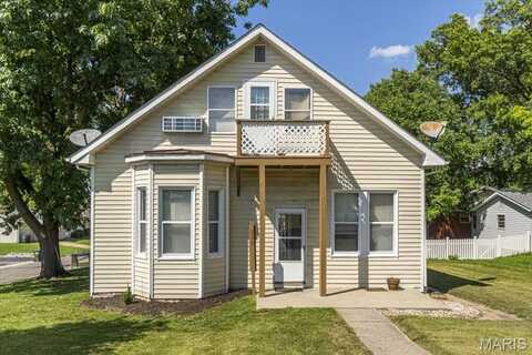 214 E Market Street, Columbia, IL 62236