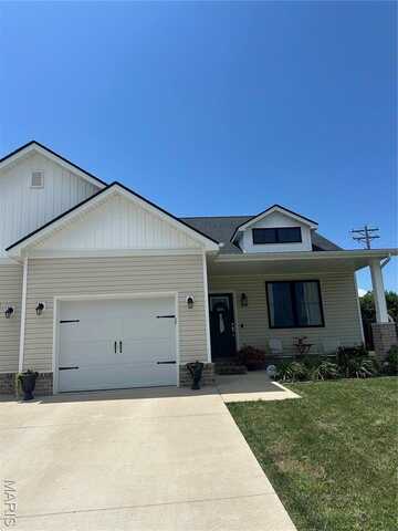 10 Arbor Crest Drive, Highland, IL 62249