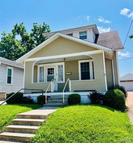 8 E Fourth Street, Washington, MO 63090