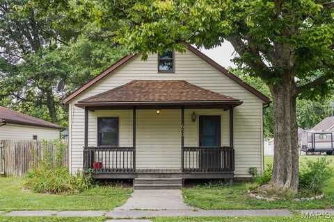 650 Randolph Street, Beckemeyer, IL 62219