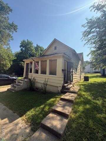 716 N 11th Street, Poplar Bluff, MO 63901