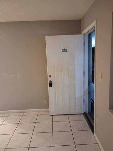 1201 SW 50th Ave, North Lauderdale, FL 33068