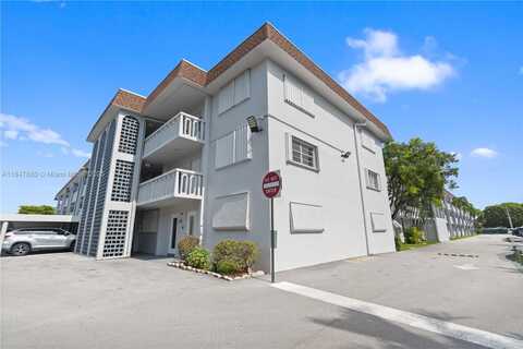 1040 SE 4th Ave, Deerfield Beach, FL 33441