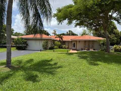 1328 NW 86th Way, Coral Springs, FL 33071