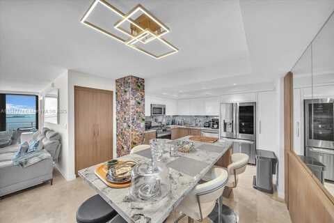 2000 Towerside Ter, Miami, FL 33138