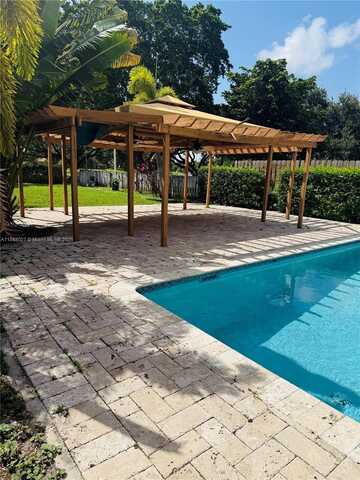 9530 SW 148th Pl, Miami, FL 33196