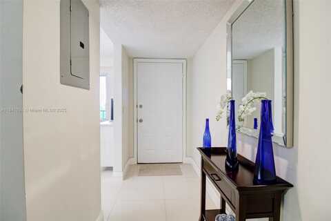 1110 SW 125th Ave, Pembroke Pines, FL 33027