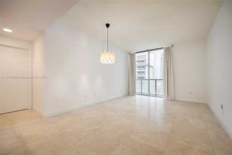 1060 Brickell Ave, Miami, FL 33131