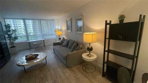 1500 Bay Rd, Miami Beach, FL 33139