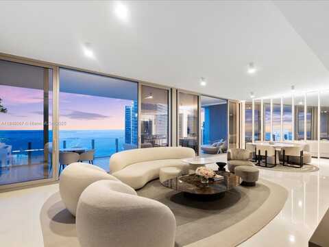 300 Biscayne Blvd Way, Miami, FL 33131