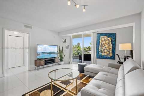 6362 Collins Ave, Miami Beach, FL 33141
