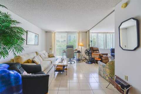 1345 Lincoln Rd, Miami Beach, FL 33139