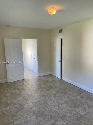 429 NW 83rd St, Miami, FL 33150