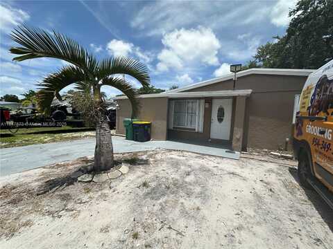4041 SW 50th St, Dania Beach, FL 33314