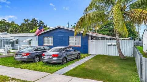 2223 Liberty St, Hollywood, FL 33020