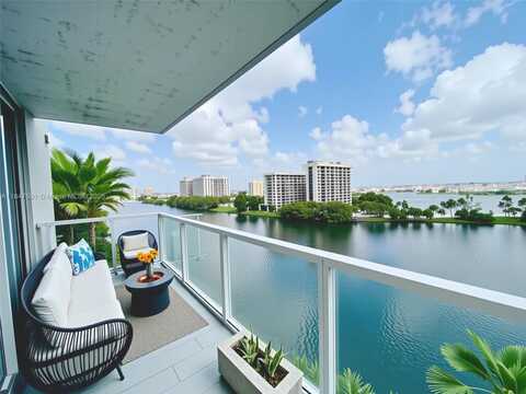 5085 NW 7th St, Miami, FL 33126