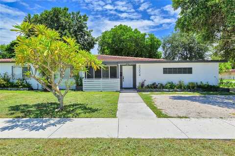 2224 Plunkett St, Hollywood, FL 33020