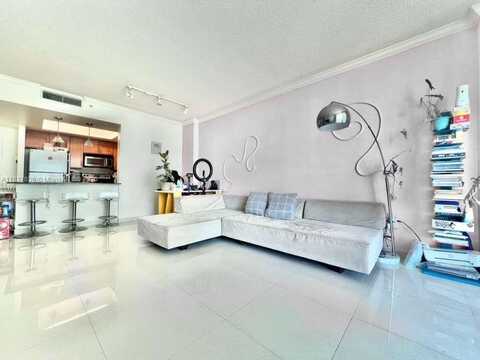 2000 N Bayshore, Miami, FL 33137