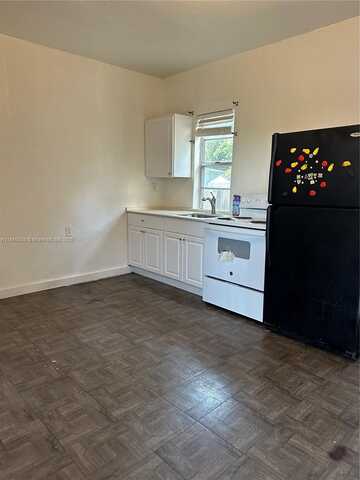 2711 SW 14th St, Miami, FL 33145