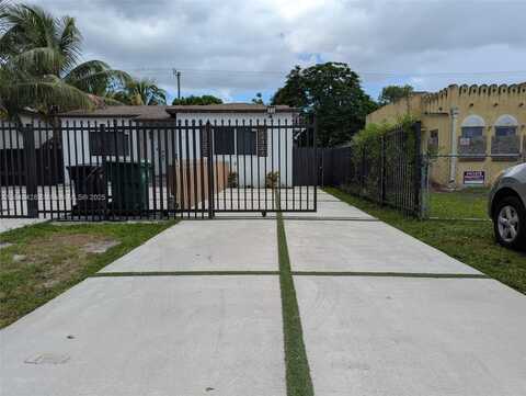 911 Sharar Ave, Opa Locka, FL 33054