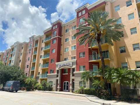 6001 SW 70th St, South Miami, FL 33143