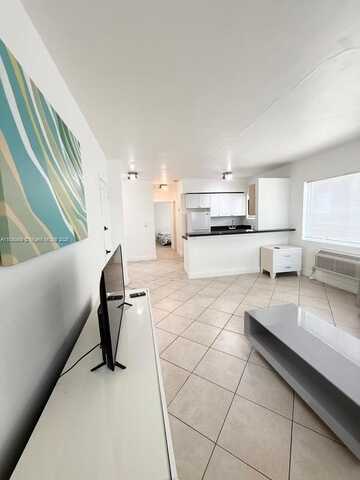 8011 Abbott Ave, Miami Beach, FL 33141
