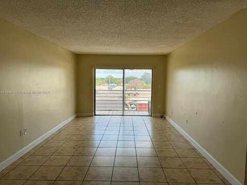 3710 NW 21st St, Lauderdale Lakes, FL 33311
