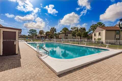 3531 Long Pine Ct, Green Acres, FL 33463