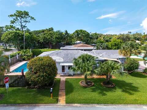 204 S Seacrest Cir, Delray Beach, FL 33444