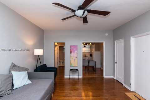 635 12th St, Miami Beach, FL 33139